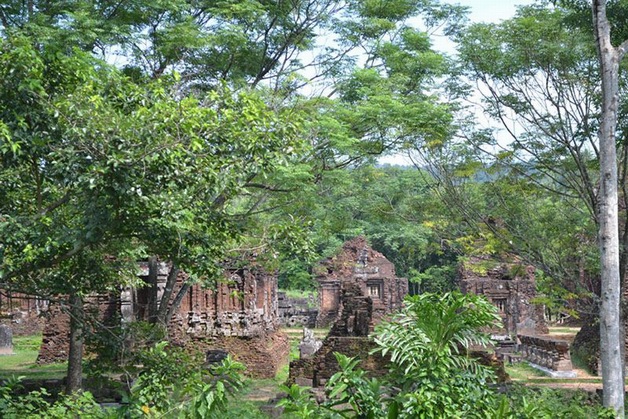 Hoi An ancient town My Son sanctuary